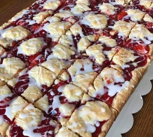Almond-Cherry Oat Bars