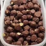 Three Ingredient No bake chocolate peanut butter balls