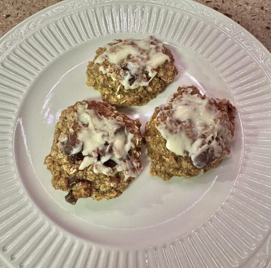 frosted oatmeal spice cookies