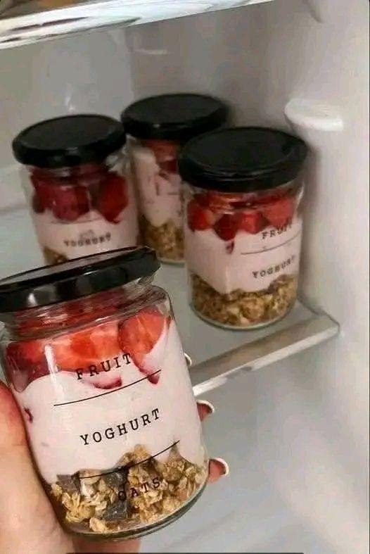 Protein-Packed Yogurt Oats Jars (Meal Prep Friendly)
