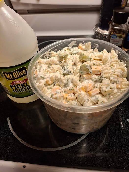 WW-Friendly Pickle Pasta Salad