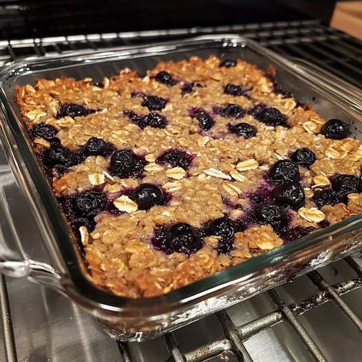 WW Oatmeal Bake β Cozy, Filling & Naturally Sweet