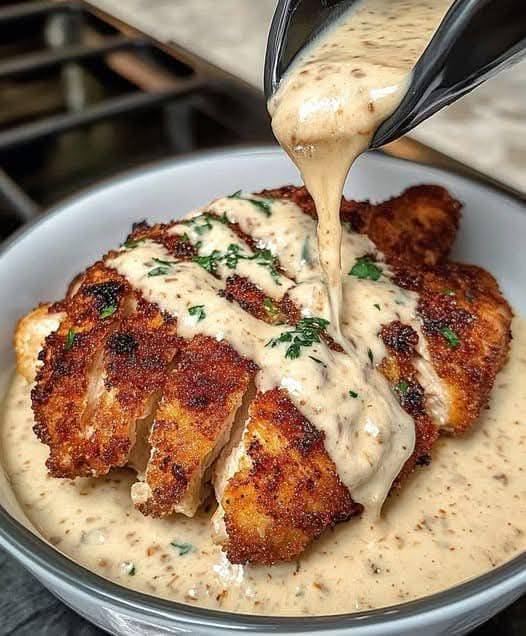 WW Parmesan-Crusted Chicken with Creamy Garlic Sauce