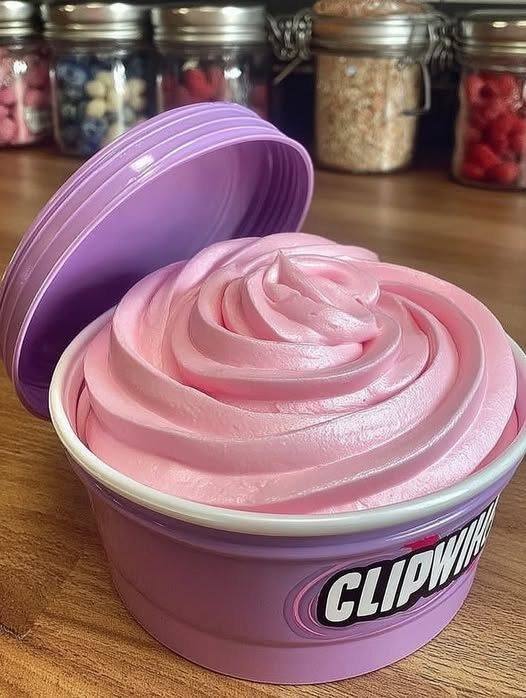 Berry Whipped Dessert (WW Soft-Serve Style)