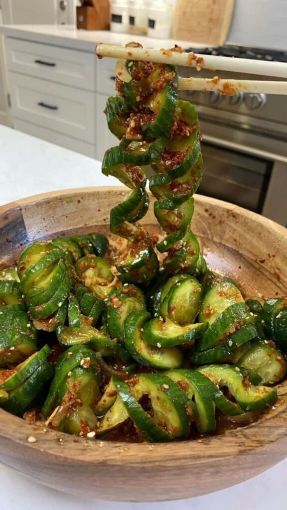 Ultra Low-Point Spicy Asian Cucumber Salad (WW Friendly)