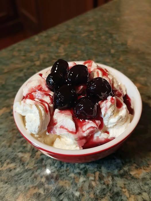 Ultra Low-Point Blueberry Cheesecake Mousse
