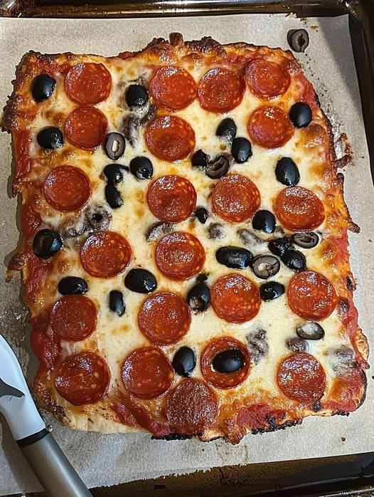 Ultra Low-Point Cottage Cheese Flatbread Pizza