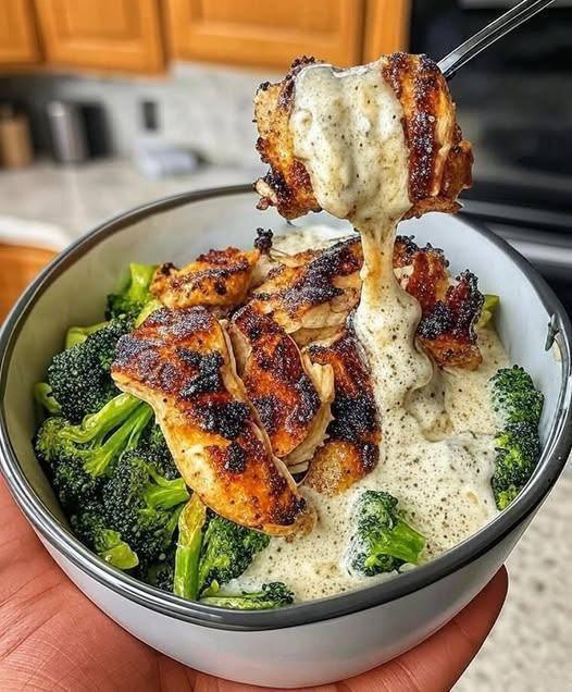 Easy WW Chicken & Broccoli Bowls