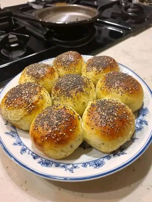 Ultra Low-Point Stuffed Everything Bagel Bites (WW Friendly)