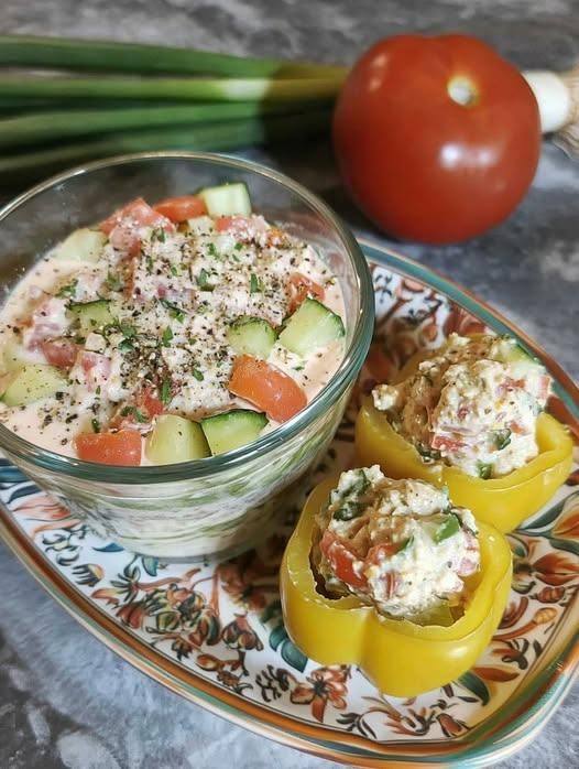 Light Feta Tomato Dip (WW Friendly)