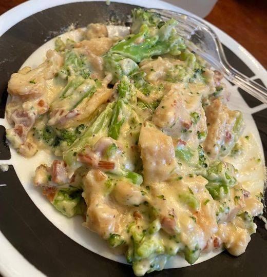 Creamy Ranch Chicken & Broccoli Skillet (WW Friendly)