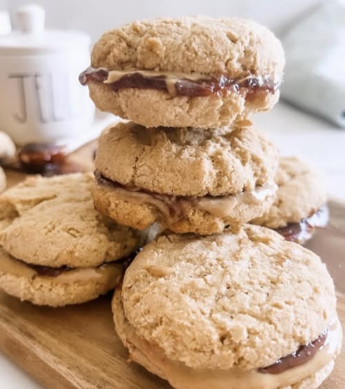 Peanut Butter & Jelly Sandwich Cookies