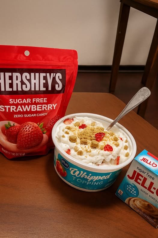 Strawberry Cheesecake Fluff (WW Friendly)