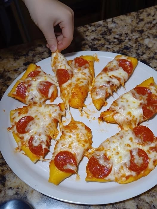 WW Sweet Mini Bell Pepper Pizza Poppers