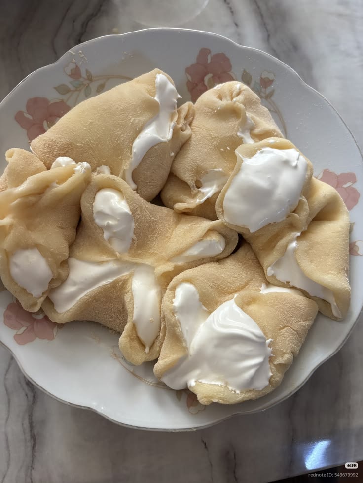 Cream-Filled Crepe Pockets