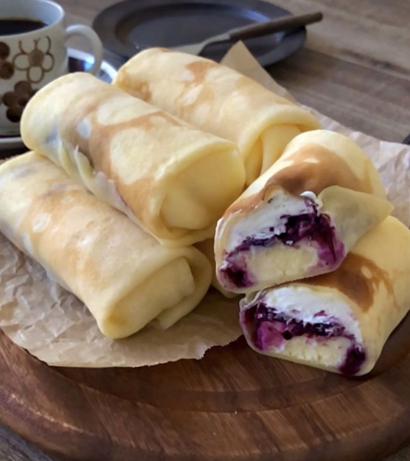 WW-Friendly Blueberry Cheesecake Crepe Rolls