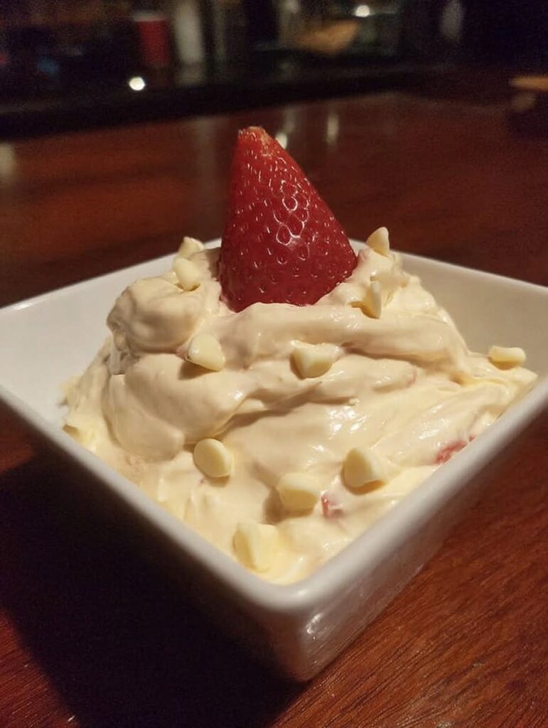 WW-Friendly Strawberry White Chocolate Mousse