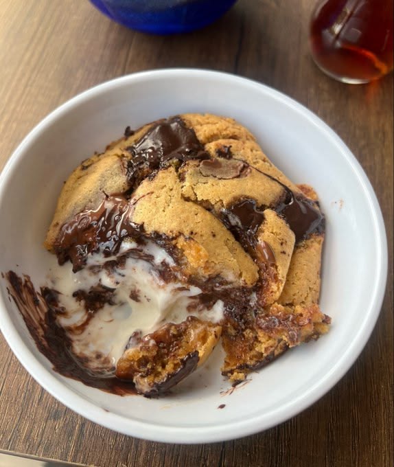 WW-Friendly Gooey S’mores Chocolate Chip Cookie Bowl