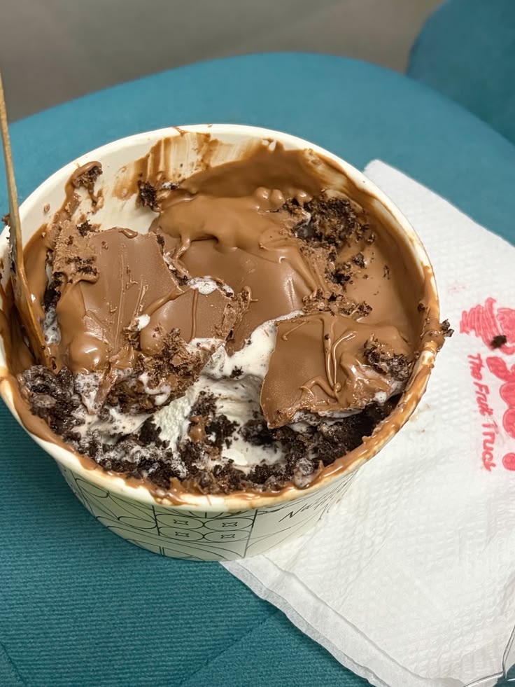 WW-Friendly Chocolate Cookies & Cream Dessert Cup